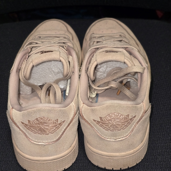 Nike Athletic Shoes in Beige and Brown - Picture 4 of 8